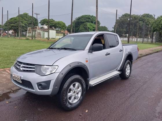 MITSUBISHI L200 TRITON 2.4 HLS 4X2 CD 16V FLEX 4P MANUAL